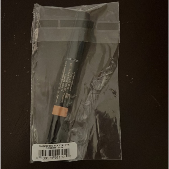 NUDESTIX | Magnetic Eye Color | Desert Sun - Picture 10 of 11